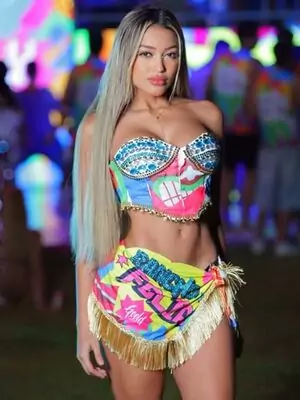 Karlyane Menezes
